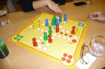 Člověče, nezlob se - souboj generací