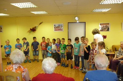 Vystoupení dětí a žáčků pro maminky a nejen pro ně