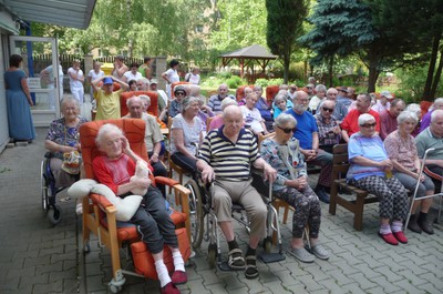 Hudební vystoupení pana Radka Konaře