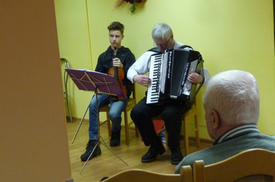 Páteční dopoledne s harmonikou