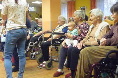 Úterní vystoupení maminek s dětmi