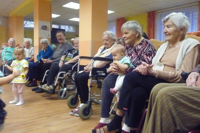 Úterní vystoupení maminek s dětmi