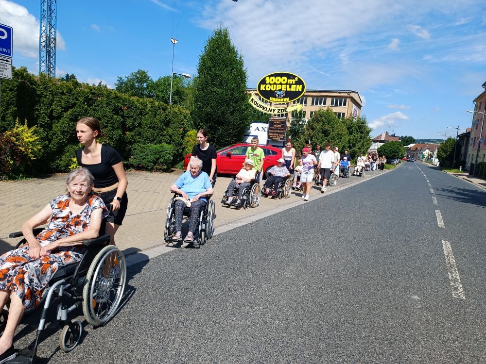 Sociální služby Semily, příspěvková organizace - Procházka po Semilech s žáky ZŠ Riegra